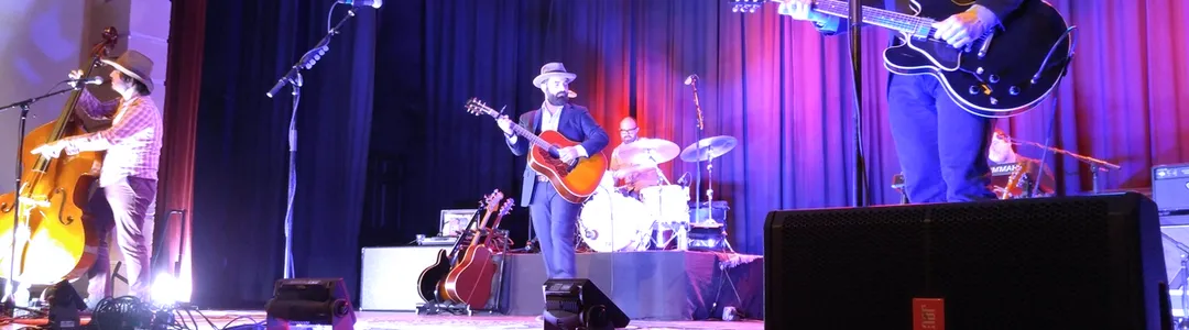 Drew Holcomb